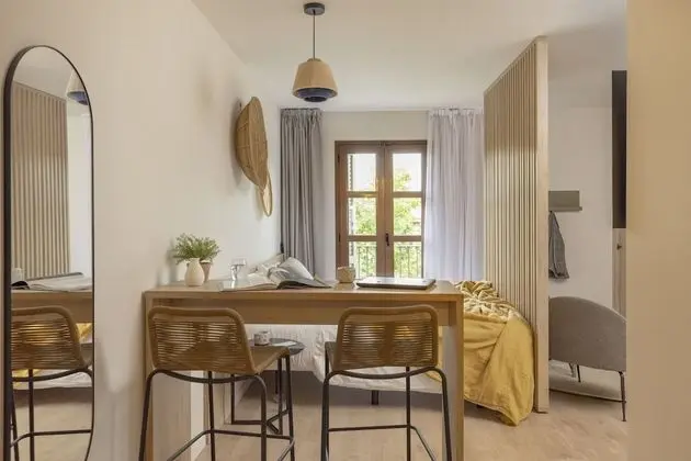 Stüdyo, Balkon