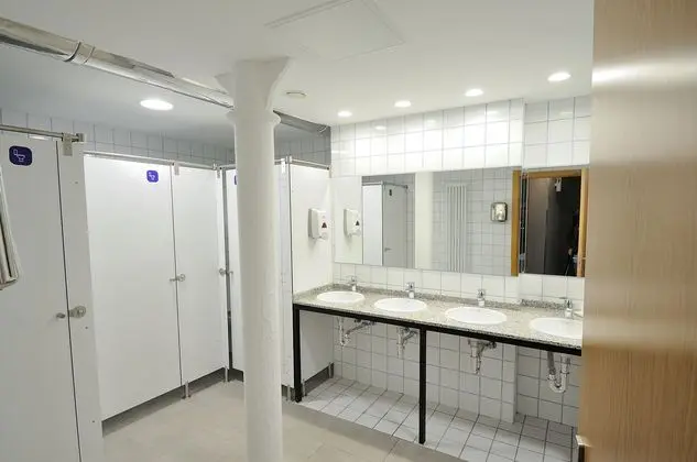 Yatakhanede Yatak Capacity 8 With Shared Bathroom