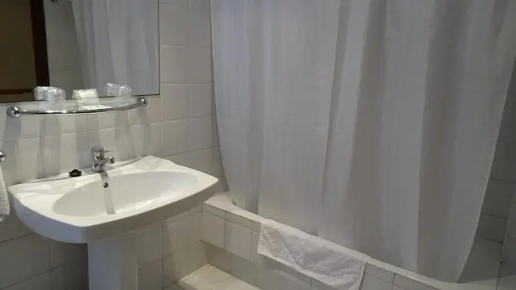 Standard Üç Kişilik Oda, 3 Tek Kişilik Yatak
