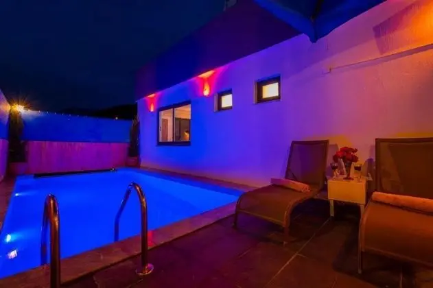 Villa 3+1 Oda-Özel Havuzlu, Doğa Manzaralı, Jakuzili