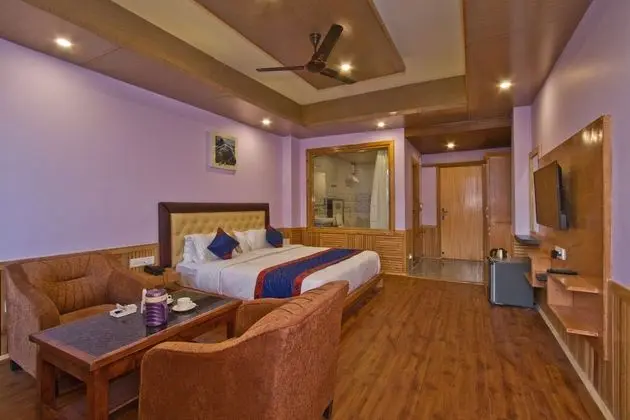 Luxury Oda