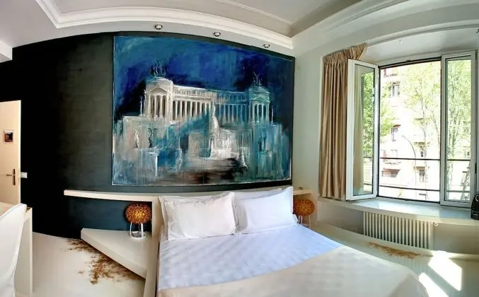 Deluxe Tek Büyük Yataklı Oda
