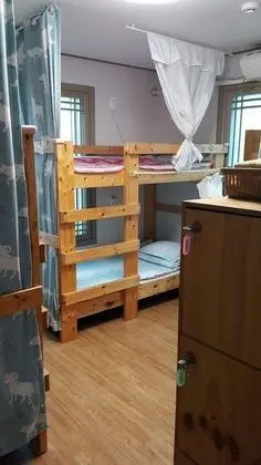 Ortak Ranzalı Oda, Sadece kadınlar için (6 persons)