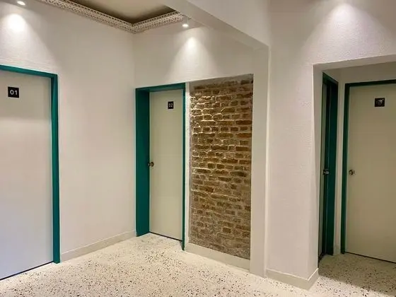 4 Yataklı Karma Yatakhane - Ortak Banyo