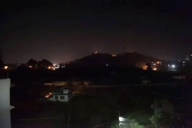 Deluxe Oda, 1 En Büyük (King) Boy Yatak