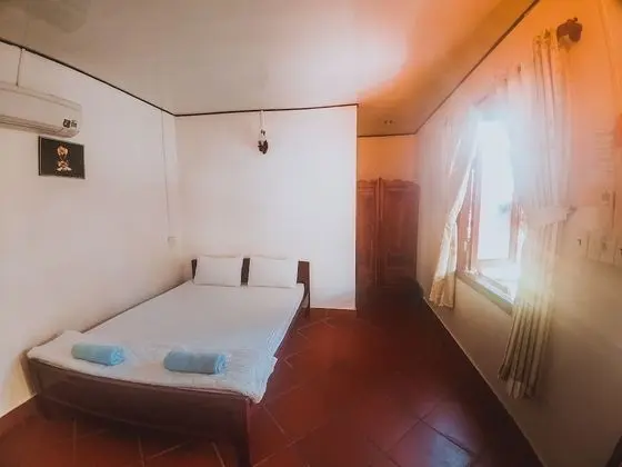Deluxe Tek Büyük Yataklı Oda, Bahçeli