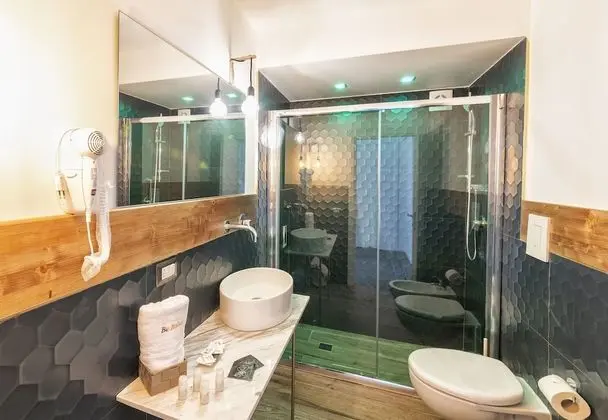 Deluxe Oda, Sigara İçilmez