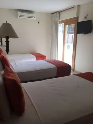 Üç Kişilik Oda