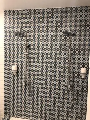 Basic Üç Kişilik Oda, Ortak Banyo