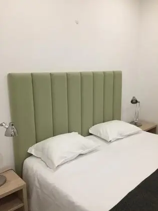 Tek Büyük Yataklı Oda, Ortak Banyo