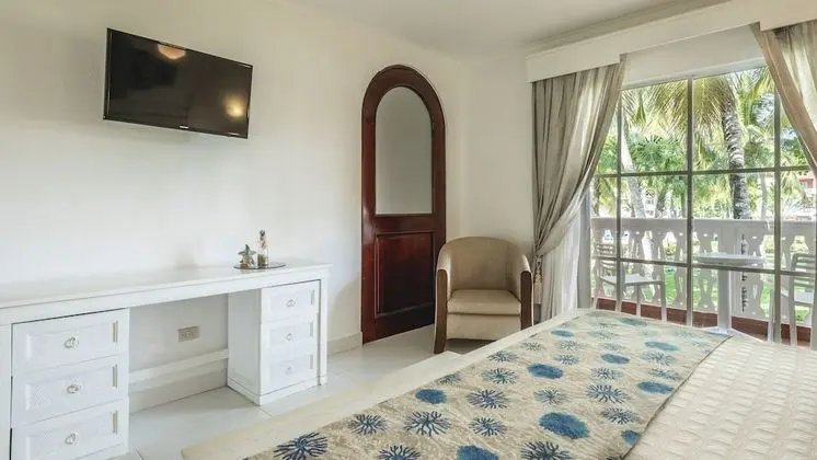 Süit, 1 Yatak Odası, Bahçe Manzaralı