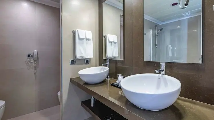 Suite Sea View (2 Adults + 1 child)