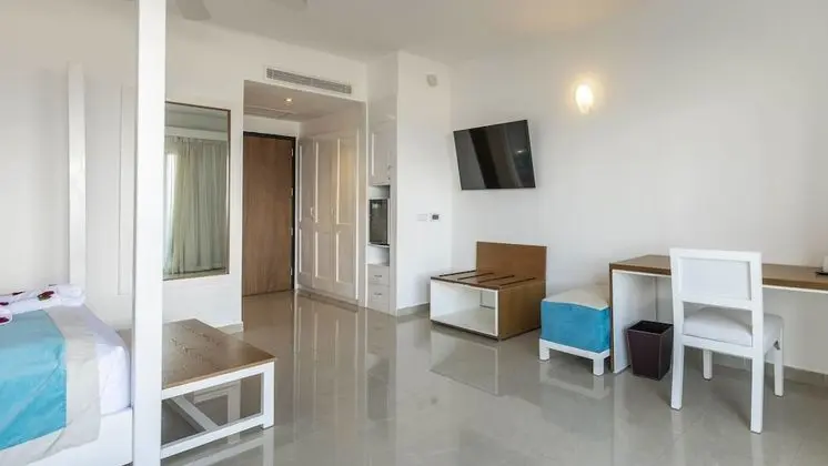 Master Junior Suite Beach Walk