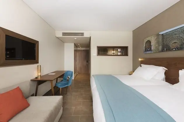 Standard Üç Kişilik Oda (for 3 adults)