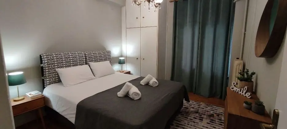 Design Apartment (Separate Apartment  50m from the hotel)