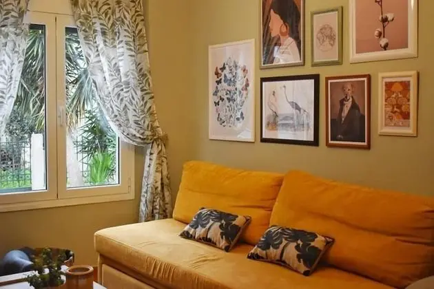 Design Apartment (Separate Apartment  50m from the hotel)