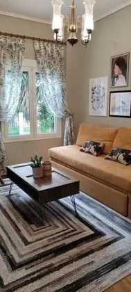 Design Apartment (Separate Apartment  50m from the hotel)