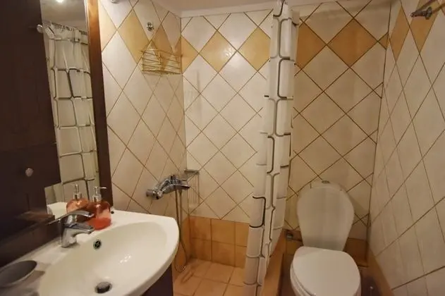 Design Apartment (Separate Apartment  50m from the hotel)