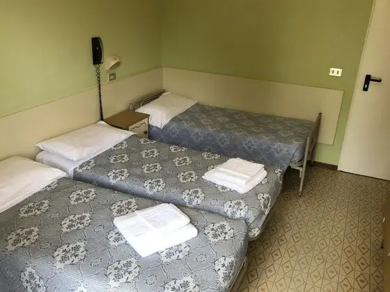 Standard Üç Kişilik Oda