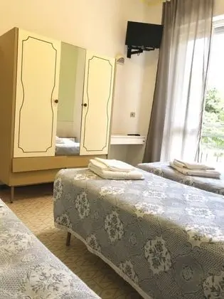 Standard Üç Kişilik Oda