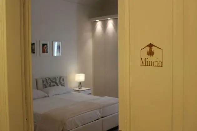 Superior Üç Kişilik Oda, Balkon (Via Tagliamento, 14)