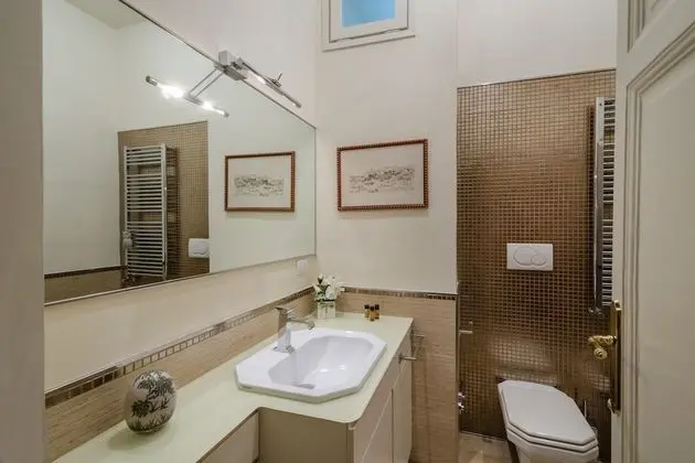 Tek Büyük Yataklı Oda, Özel Banyo (External (via tagliamento 14)