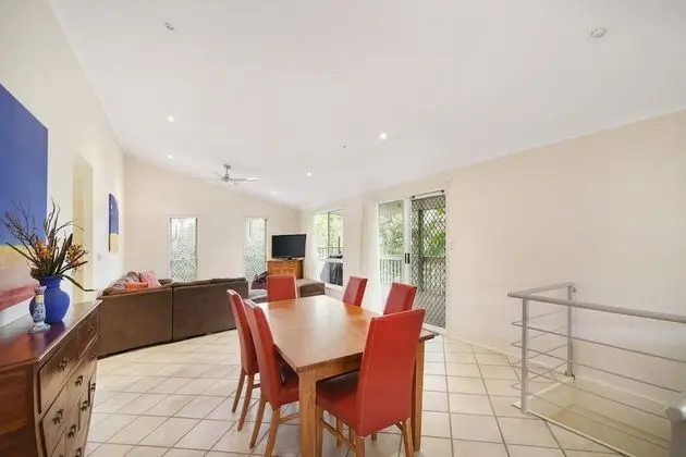 Ev (4 Bedrooms)