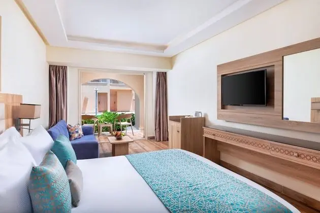 Deluxe Tek Büyük Yataklı Oda, Bahçe Manzaralı