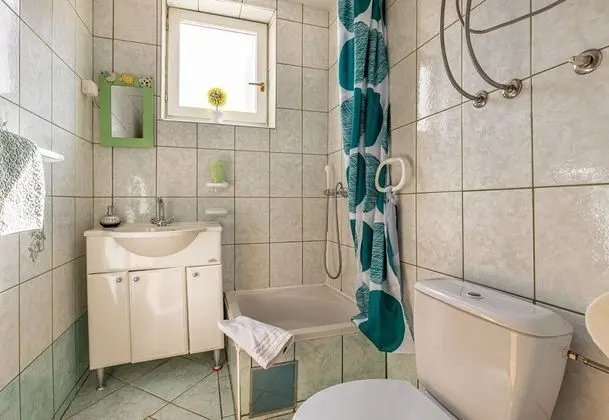 Family Apart Daire, 1 Çift Kişilik Yatak ve Çekyat, Bahçeli (Beach Apartment Alenka Green)