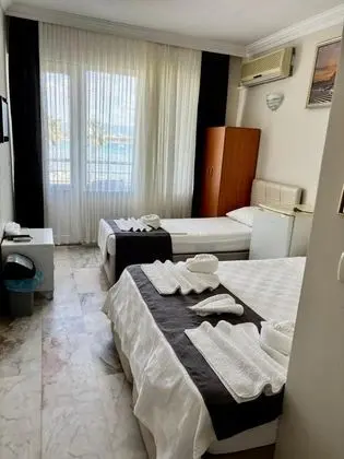 Triple, Deniz Manzaralı, Balkonlu