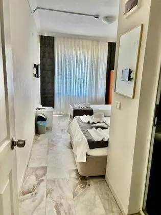 Triple, Deniz Manzaralı, Balkonlu