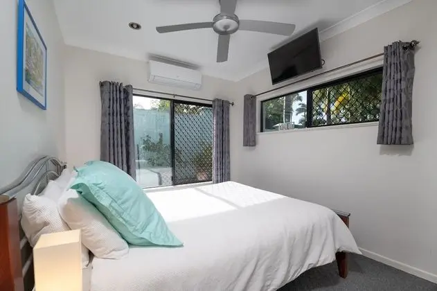Beach Bliss for families SLEEPS 4