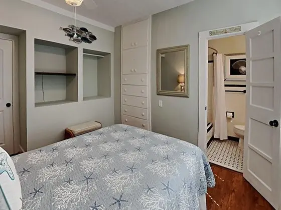 Ev, Birden Çok Yatak, Havuz Kullanımı, Havuz Manzaralı