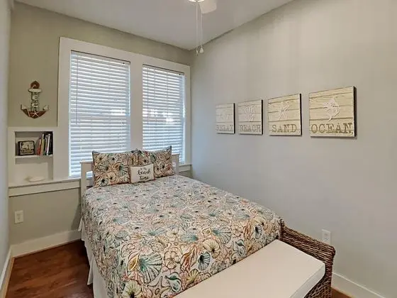 Ev, Birden Çok Yatak, Havuz Kullanımı, Havuz Manzaralı