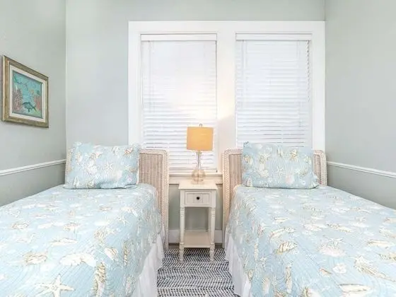 Ev, Birden Çok Yatak, Havuz Kullanımı, Havuz Manzaralı