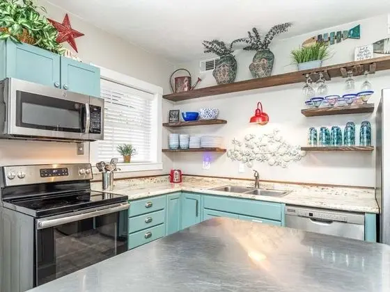 Ev, Birden Çok Yatak, Havuz Kullanımı, Havuz Manzaralı