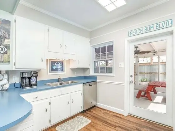 Ev, Birden Çok Yatak, Havuz Kullanımı, Havuz Manzaralı