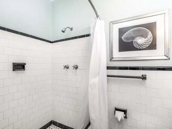 Ev, Birden Çok Yatak, Havuz Kullanımı, Havuz Manzaralı