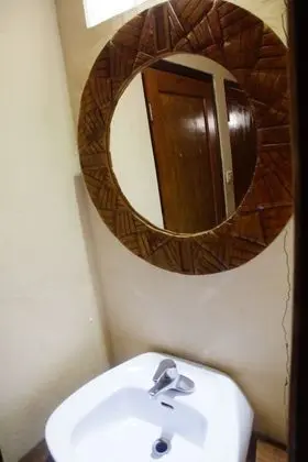 Ortak Ranzalı Oda, 2 Tek Kişilik Yatak
