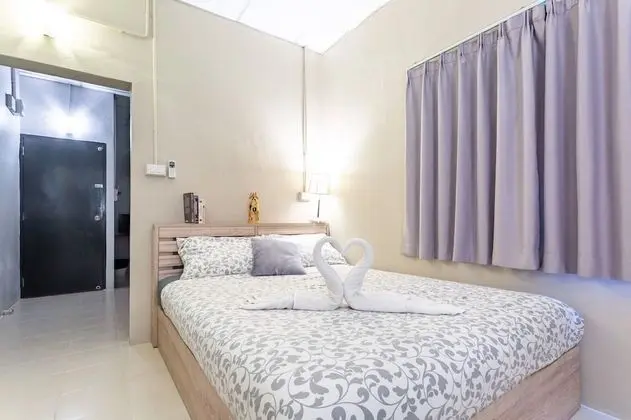 Standard Dört Kişilik Oda, 2 Çift Kişilik Yatak, Özel Banyo, Avlu
