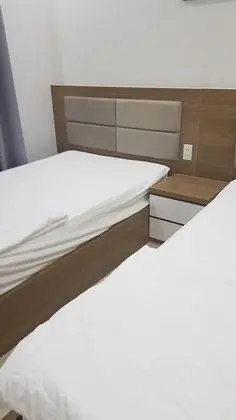 Üç Kişilik Oda