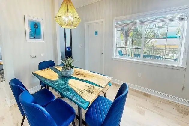 Daire (Beach Club Modern Condo C Building)