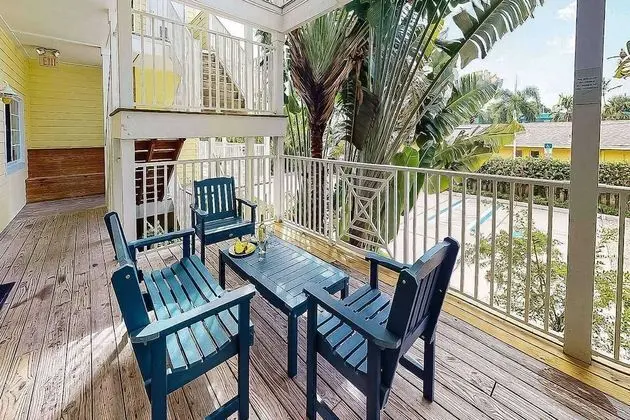 Daire (Beach Club Modern Condo C Building)