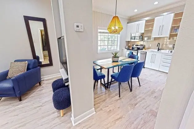Daire (Beach Club Modern Condo C Building)