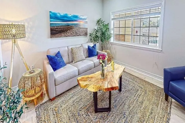 Daire (Beach Club Modern Condo C Building)