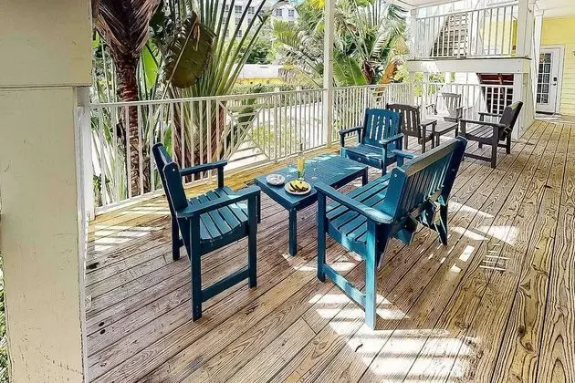 Daire (Beach Club Modern Condo C Building)