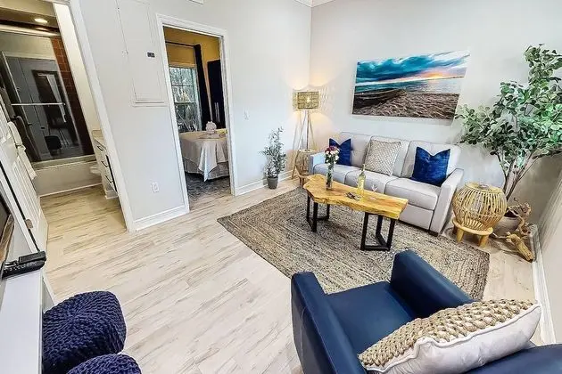 Daire (Beach Club Modern Condo C Building)
