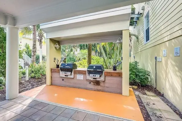 Daire (Beach Club Modern Condo C Building)