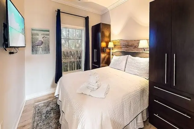 Daire (Beach Club Modern Condo C Building)