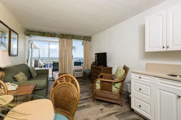 1 bedroom 1 bathroom condo